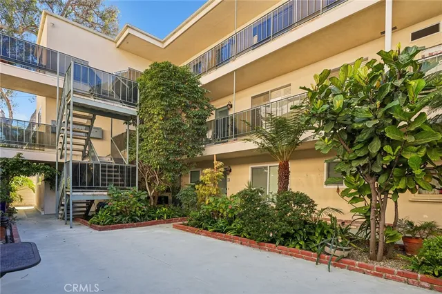 $1,250,000 | 240 Moss Street, Unit 2, Laguna Beach, CA 92651