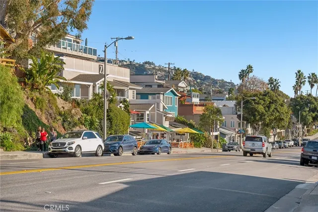 $1,250,000 | 240 Moss Street, Unit 2, Laguna Beach, CA 92651