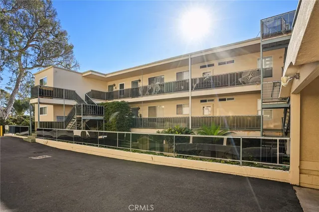 $1,250,000 | 240 Moss Street, Unit 2, Laguna Beach, CA 92651