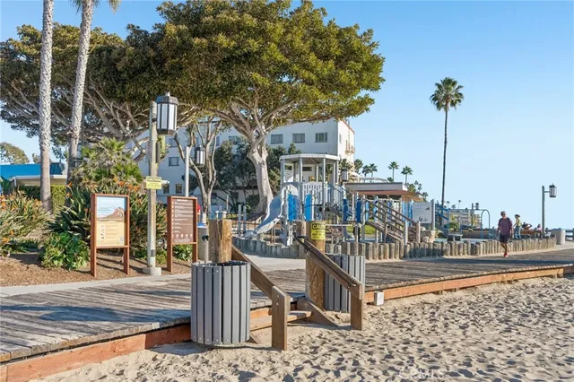 $1,250,000 | 240 Moss Street, Unit 2, Laguna Beach, CA 92651