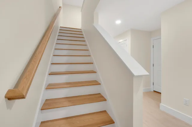 $469,000 | 6 Dolley Farm Road, Unit 6, Windham, ME 04062