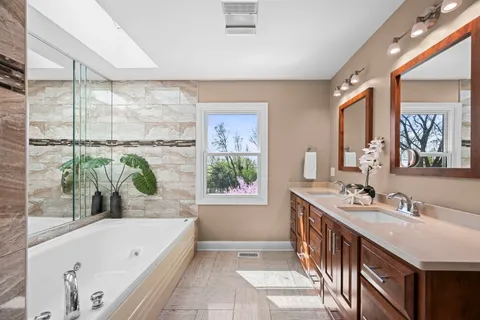 $900,000 | 26 Brandywine Road, South Barrington, IL 60010