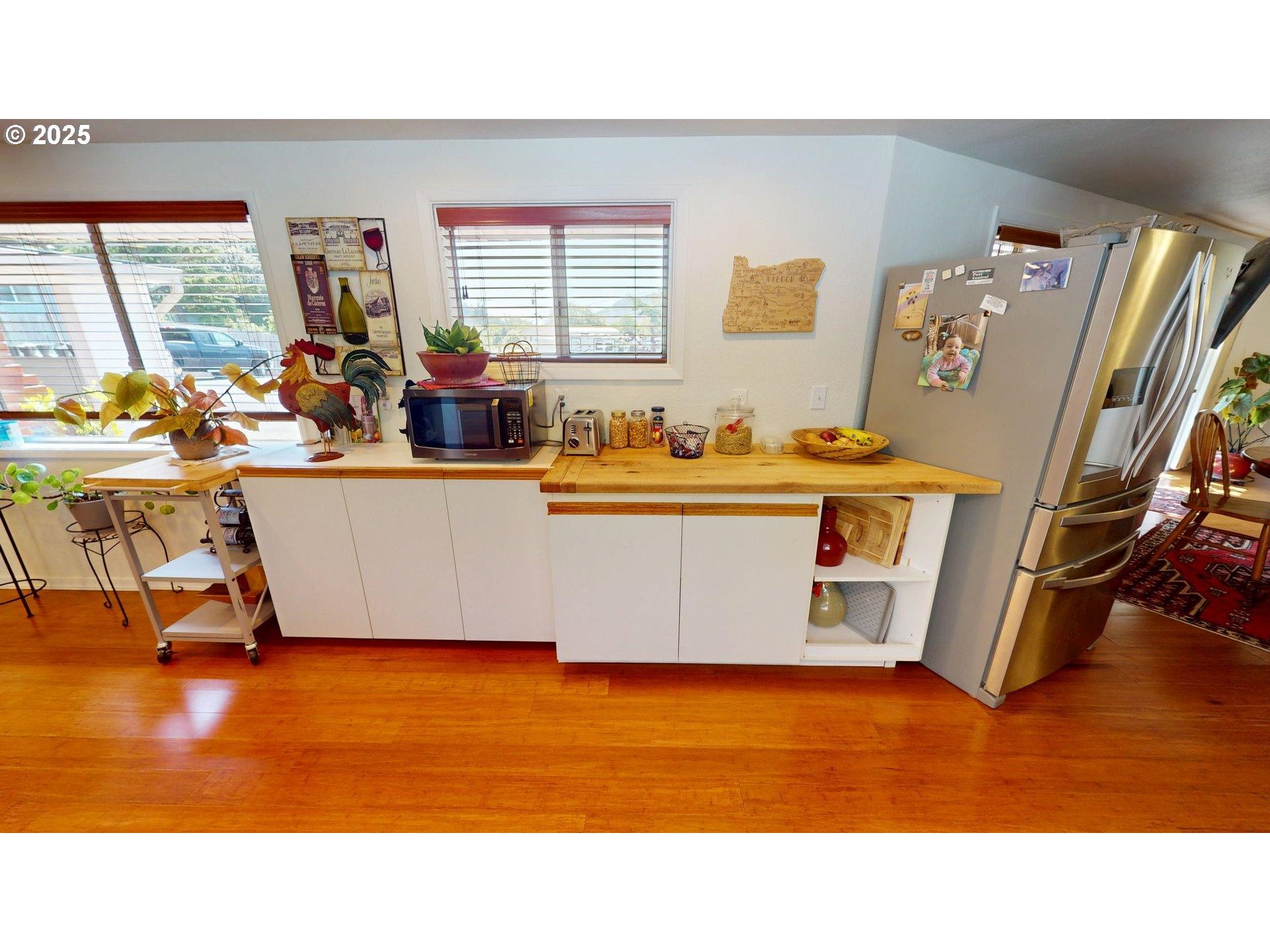95169 Vista Loop Gold Beach, OR 97444 - Photo 14 of 47 Kitchen