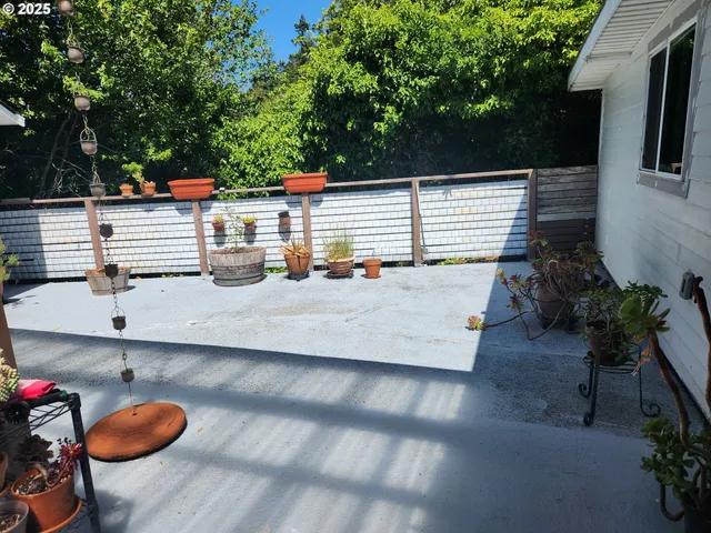 $535,000 | 95169 Vista Loop, Gold Beach, OR 97444