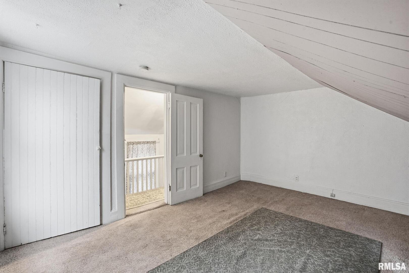 903 17th Street Rock Island, IL 61201 - Photo 15 of 24