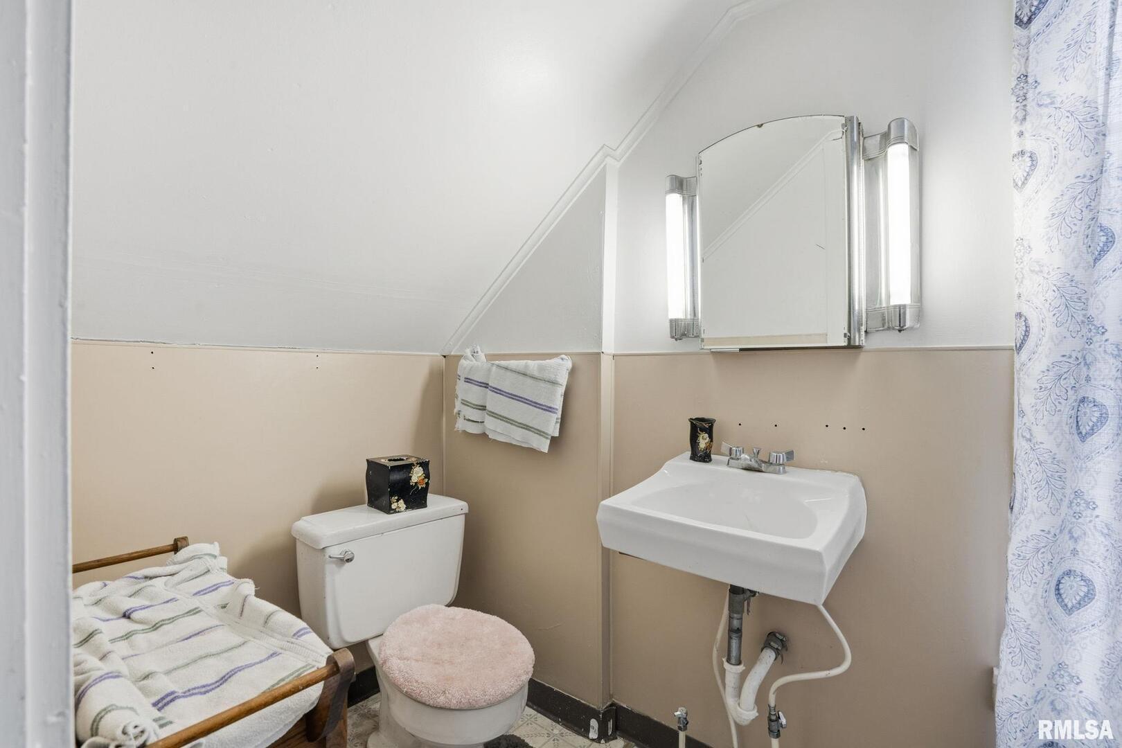 903 17th Street Rock Island, IL 61201 - Photo 20 of 24