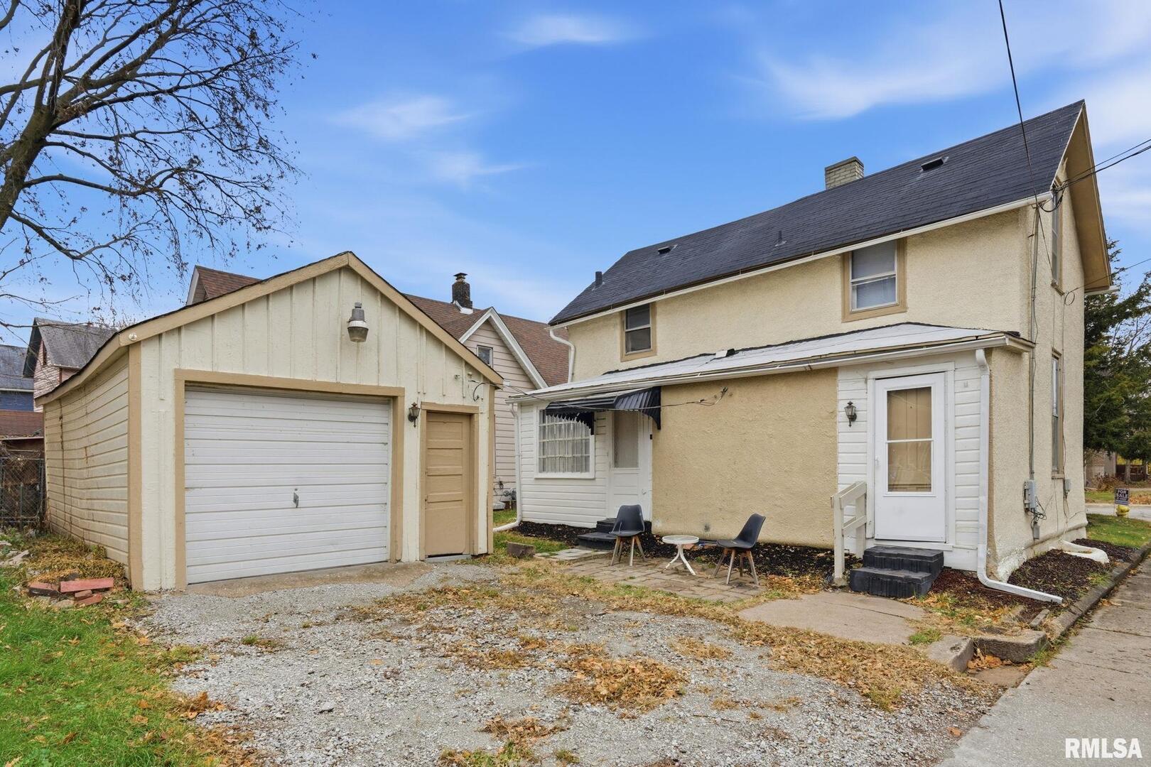 903 17th Street Rock Island, IL 61201 - Photo 2 of 24