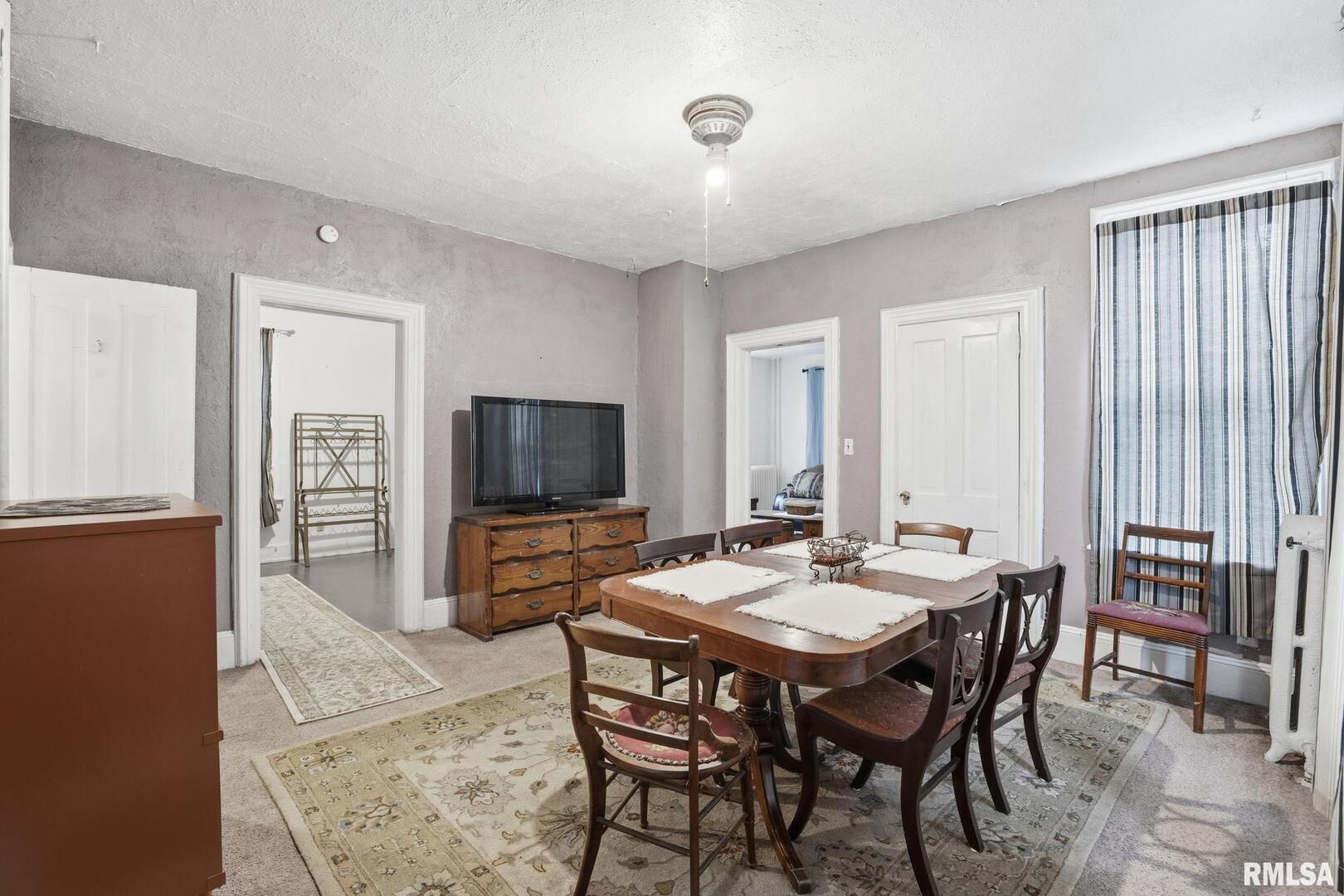 903 17th Street Rock Island, IL 61201 - Photo 8 of 24