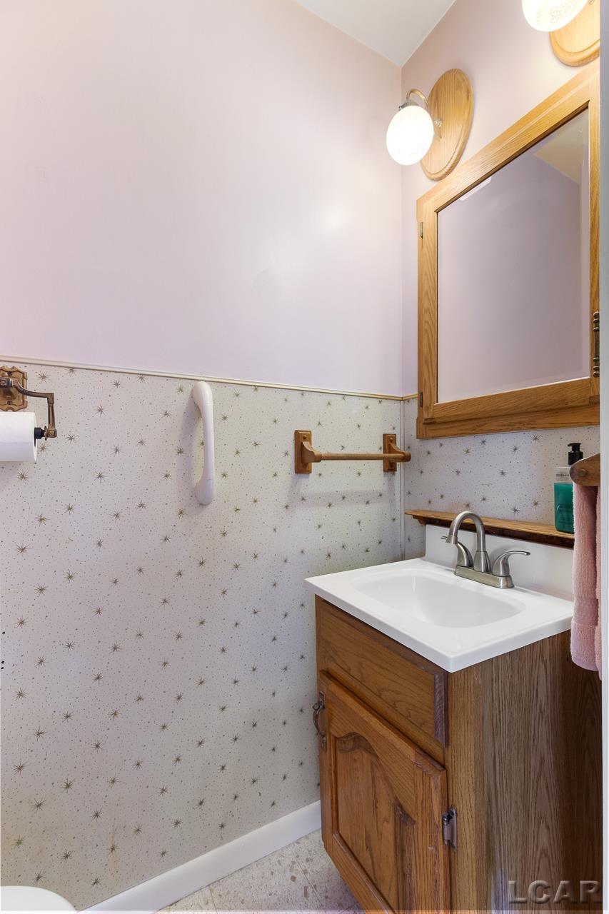5798 Palmyra Road Palmyra, MI 49268 - Photo 5 of 42 Gallery Image 5