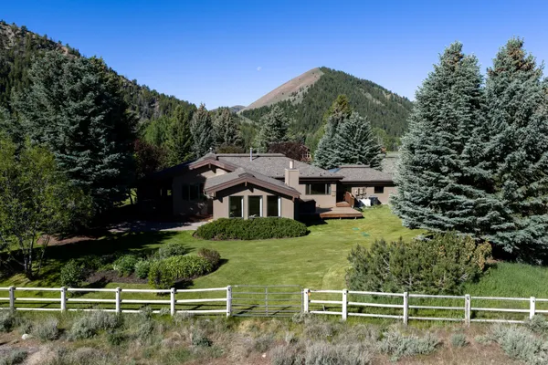 $2,950,000 | 102 Hyndman Court, Hailey, ID 83333