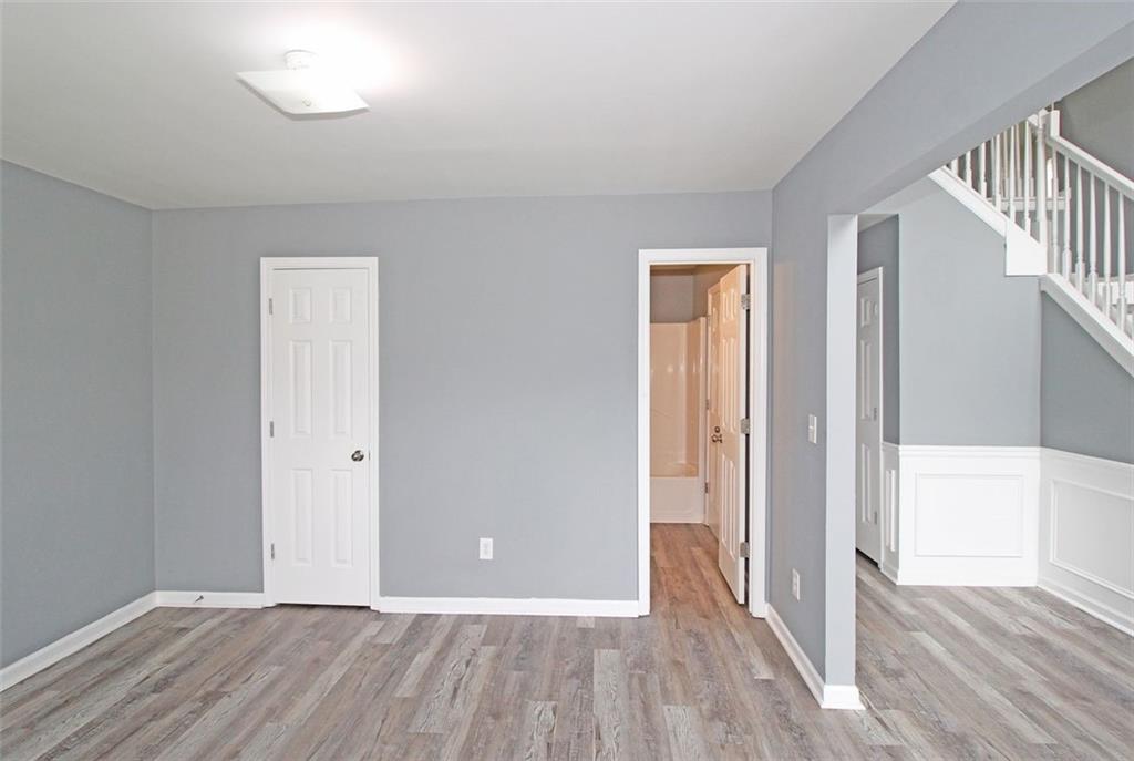 6263 Shell Drive Southwest Atlanta, GA 30331 - Photo 5 of 40 Gallery Image 5