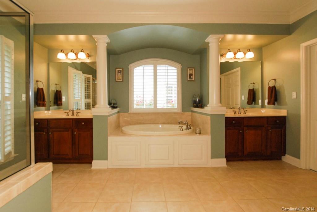 17028 Turtle Point Road Charlotte, NC 28278 - Photo 13 of 24 Gallery Image 13
