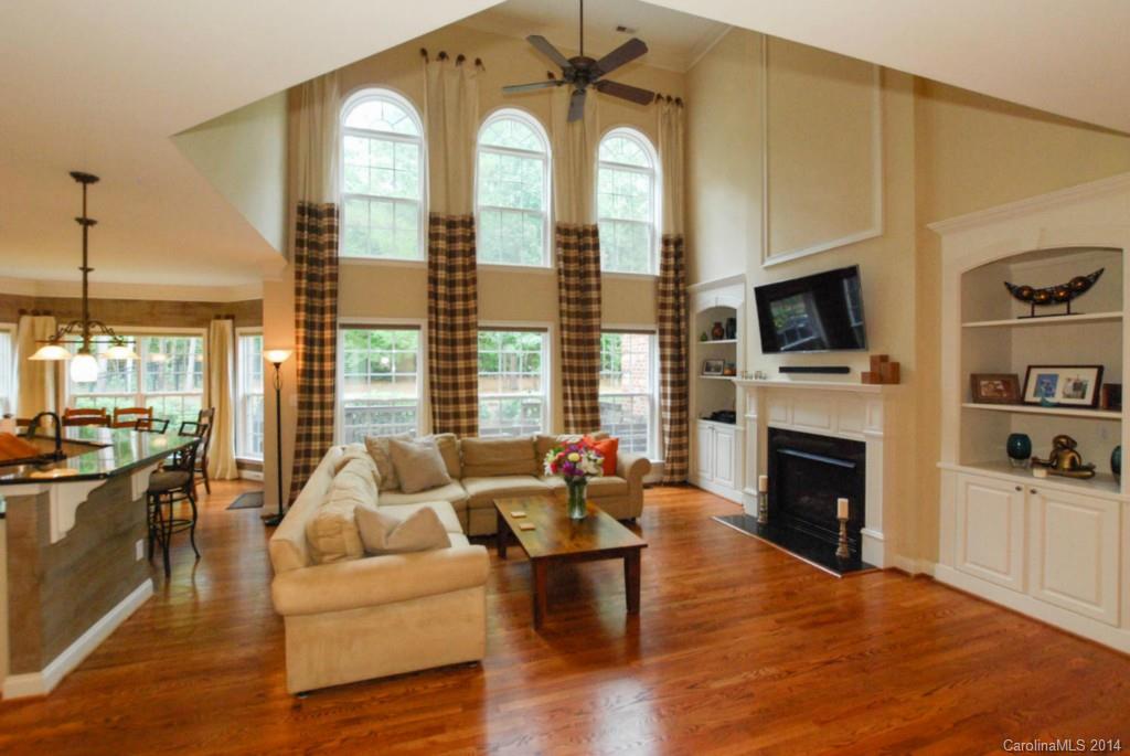 17028 Turtle Point Road Charlotte, NC 28278 - Photo 3 of 24 Gallery Image 3
