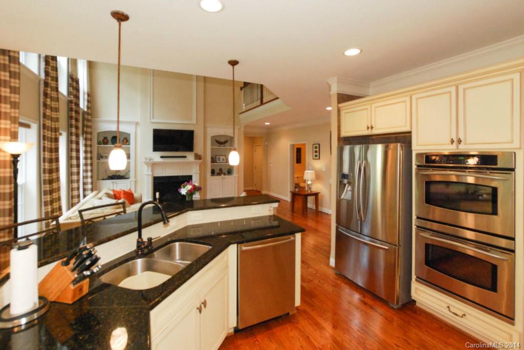 17028 Turtle Point Road Charlotte, NC 28278 - Photo 6 of 24 Gallery Image 6