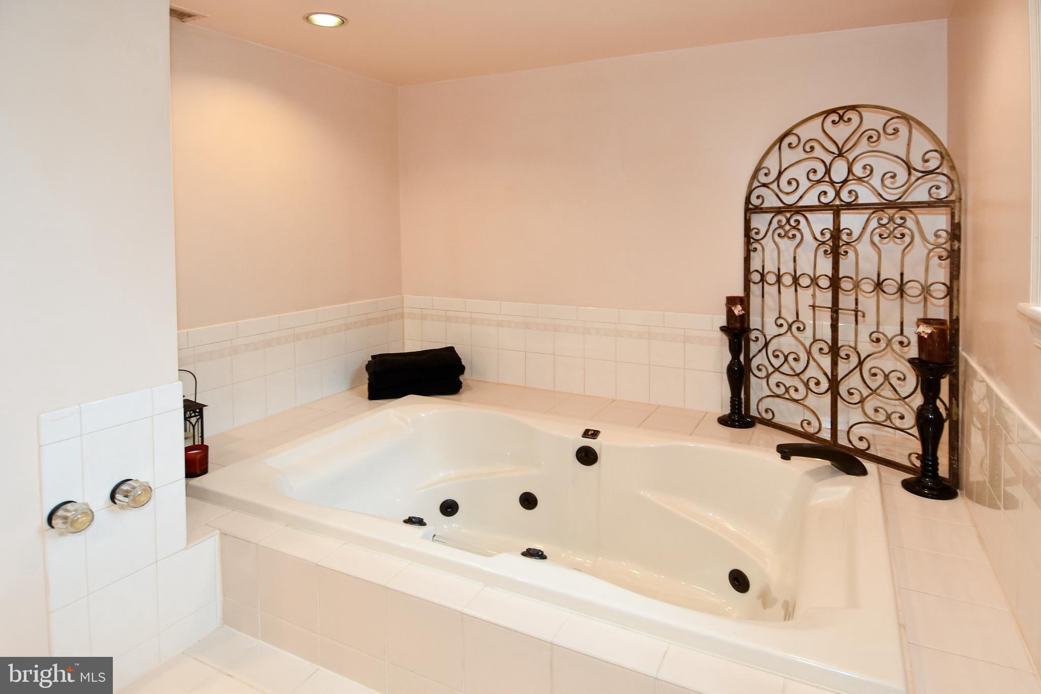 7405 Chrome Mine Road Gaithersburg, MD 20882 - Photo 23 of 34 Gallery Image 23