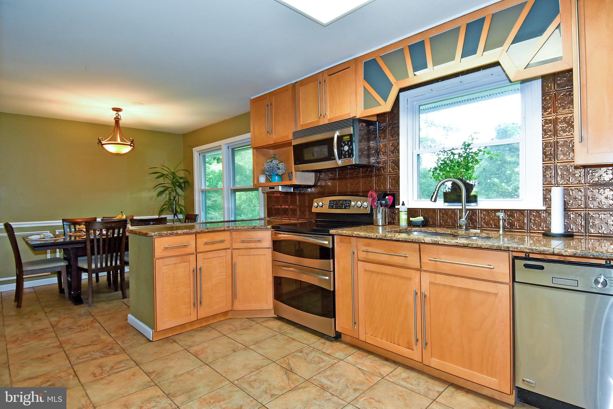 7405 Chrome Mine Road Gaithersburg, MD 20882 - Photo 4 of 34 Gallery Image 4