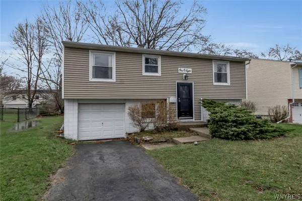 $159,900 | 108 West Toulon Drive, Cheektowaga, NY 14227
