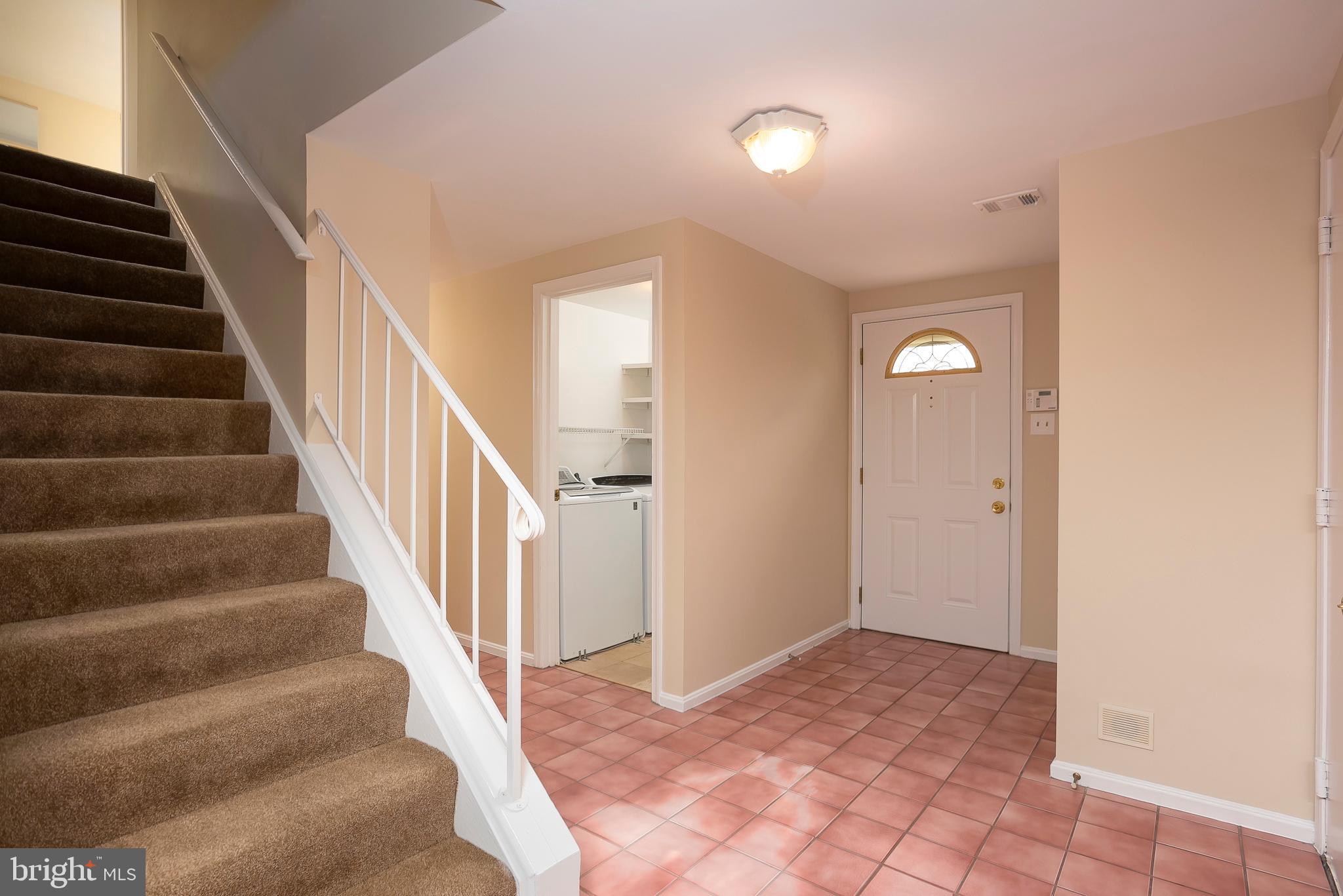 6239 Plaited Reed Columbia, MD 21044 - Photo 6 of 36 Foyer (alt view)
