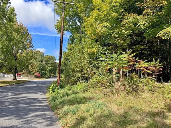 $69,900 | 171 Cleveland Street, Greenfield, MA 01301