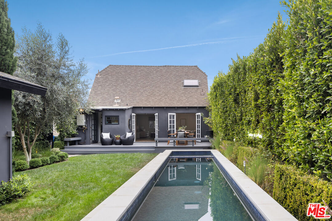 1036 Marco Place Venice, CA 90291 - Photo 17 of 35