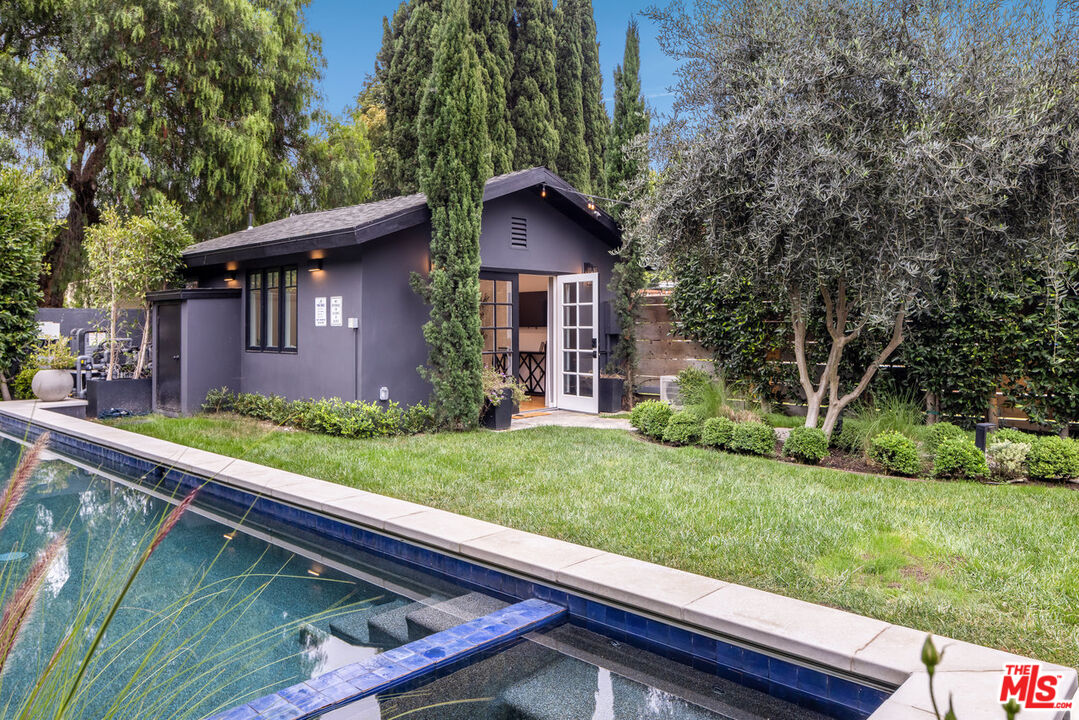 1036 Marco Place Venice, CA 90291 - Photo 30 of 35