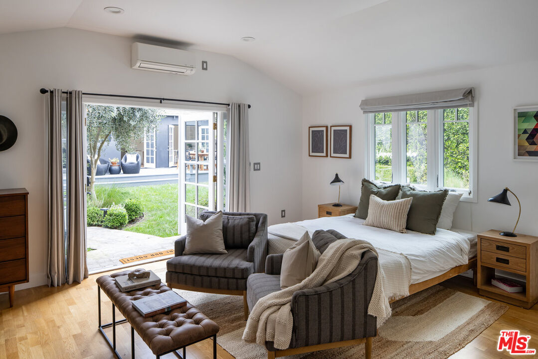 1036 Marco Place Venice, CA 90291 - Photo 32 of 35