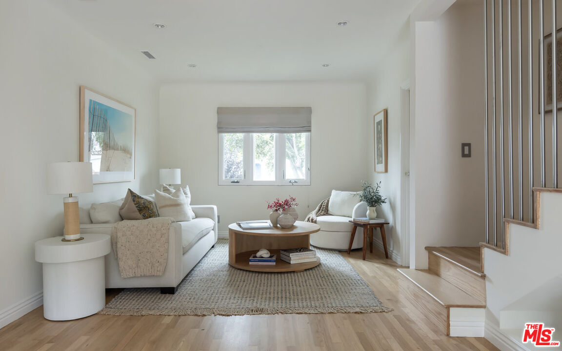 1036 Marco Place Venice, CA 90291 - Photo 4 of 35