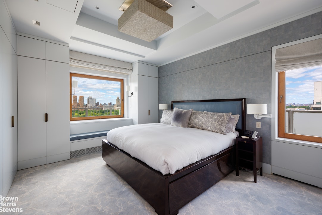 880 5th Avenue, Unit PHA Manhattan, NY 10021 - Photo 10 of 31