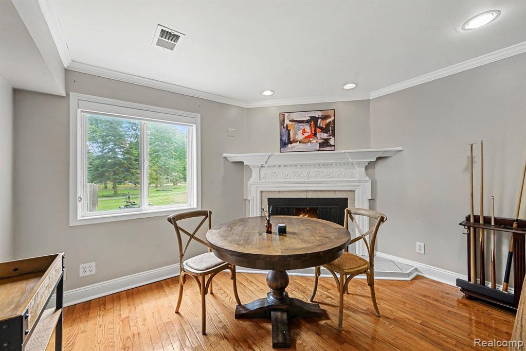 2104 Highfield Road Waterford, MI 48329 - Photo 19 of 38 Gallery Image 19