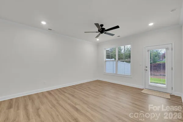 $2,200 | 4120 Steel Way, Sherrills Ford, NC 28673