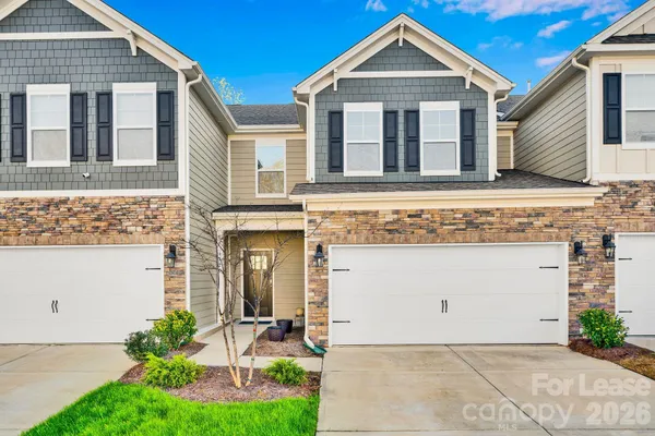 $2,200 | 4120 Steel Way, Sherrills Ford, NC 28673