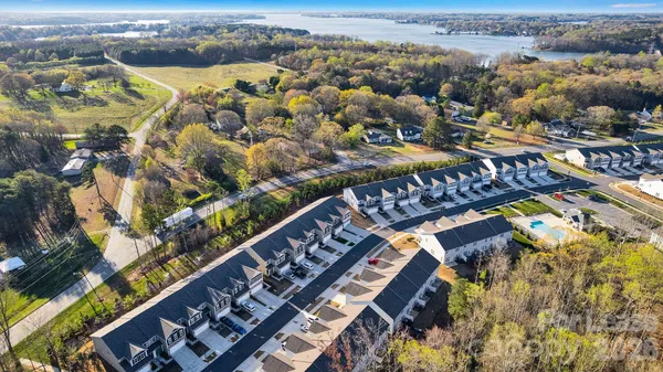 $2,200 | 4120 Steel Way, Sherrills Ford, NC 28673