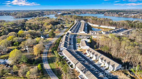 $2,200 | 4120 Steel Way, Sherrills Ford, NC 28673