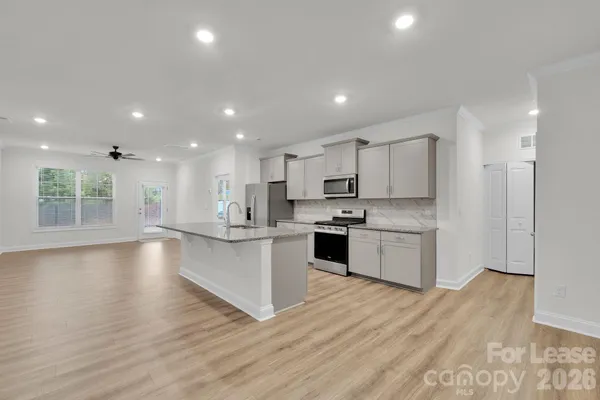 $2,200 | 4120 Steel Way, Sherrills Ford, NC 28673