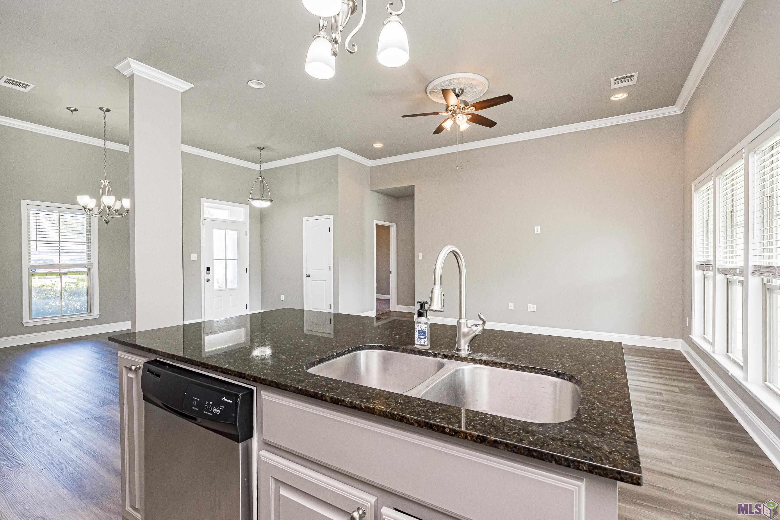 33618 Browning Road Denham Springs, LA 70706 - Photo 12 of 21 Gallery Image 12