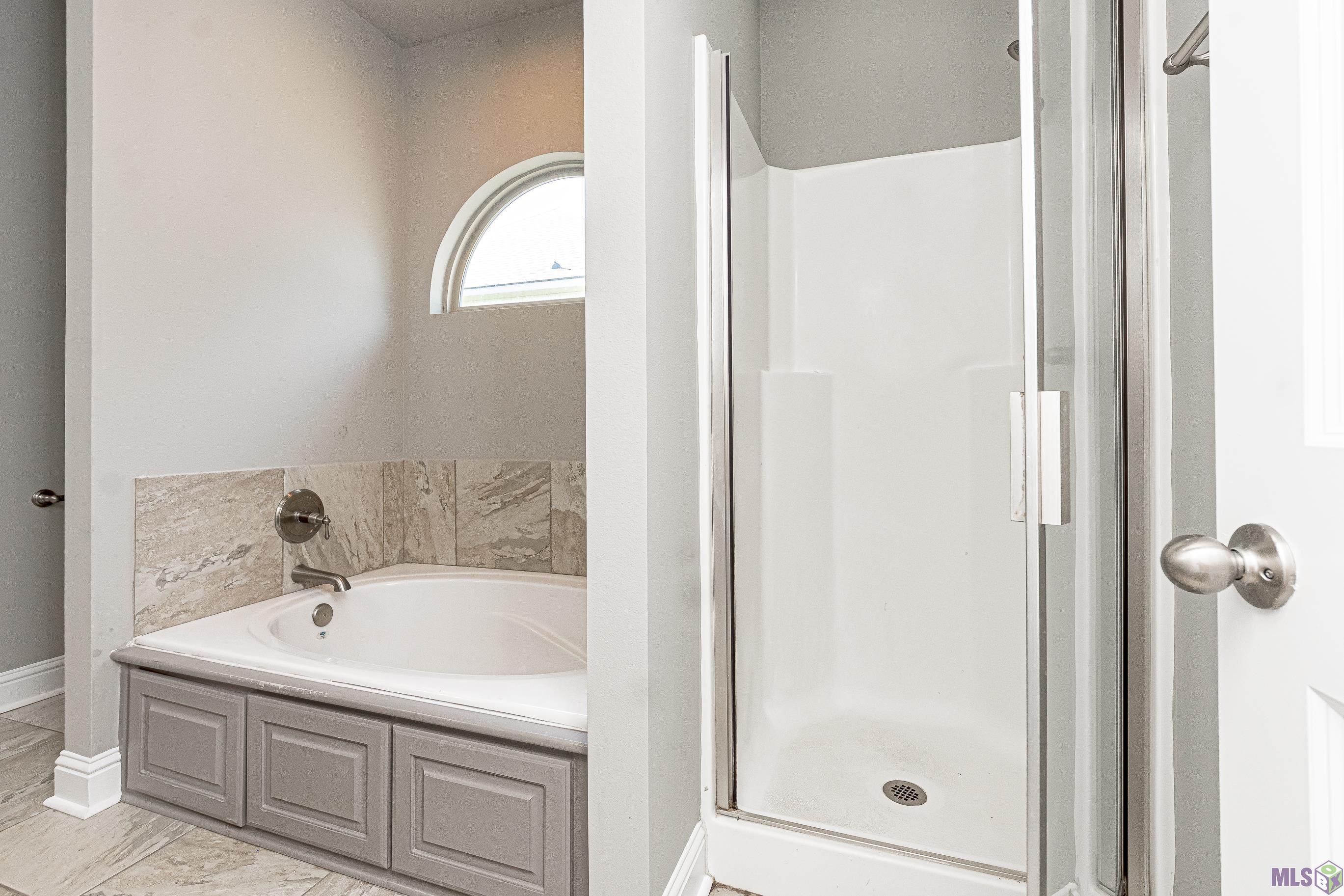 33618 Browning Road Denham Springs, LA 70706 - Photo 17 of 21 Primary Bathroom
