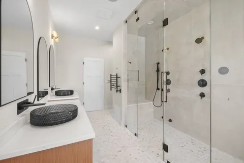 $2,299,000 | 3936 North Claremont Avenue, Chicago, IL 60618