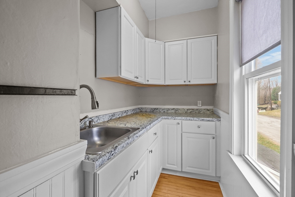 41 Tatman Street Worcester, MA 01607 - Photo 20 of 42