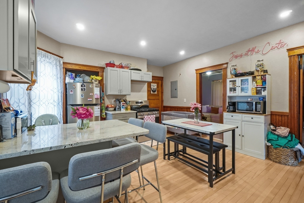 41 Tatman Street Worcester, MA 01607 - Photo 2 of 42