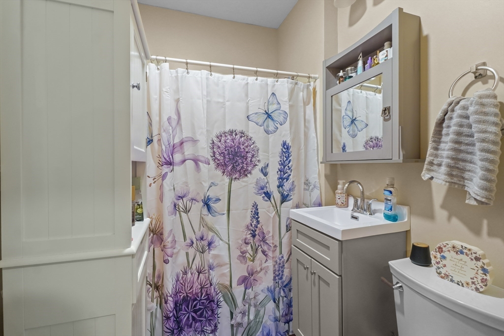 41 Tatman Street Worcester, MA 01607 - Photo 8 of 42