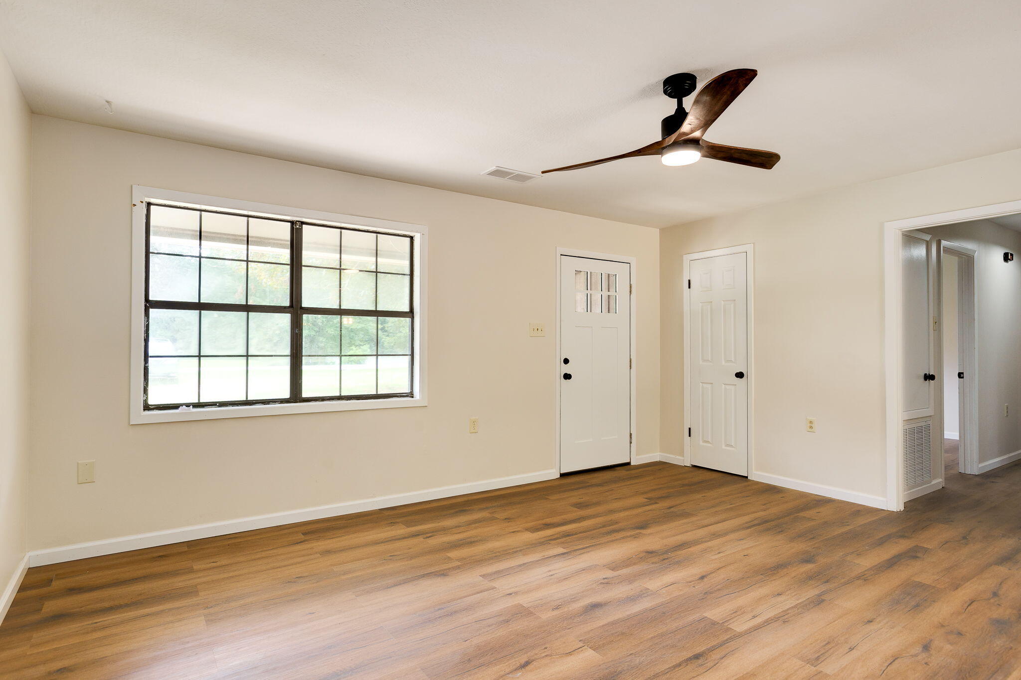 134 Sandy Run Road Hattiesburg, MS 39402 - Photo 3 of 16 Gallery Image 3