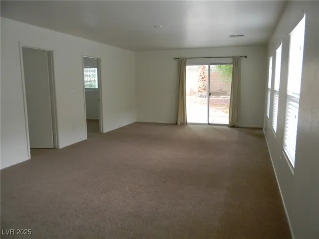 $2,095 | 5048 Diamond Ranch Avenue, Las Vegas, NV 89131