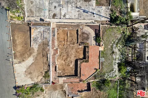 $2,750,000 | 15306 Mc Kendree Avenue, Pacific Palisades, CA 90272