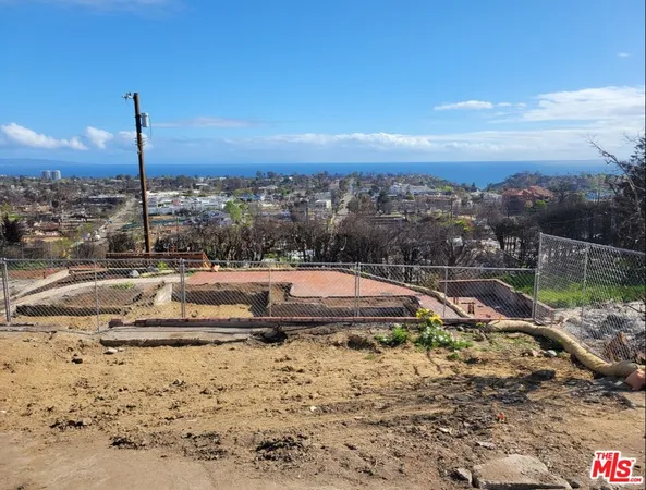 $2,750,000 | 15306 Mc Kendree Avenue, Pacific Palisades, CA 90272