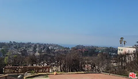 $2,750,000 | 15306 Mc Kendree Avenue, Pacific Palisades, CA 90272