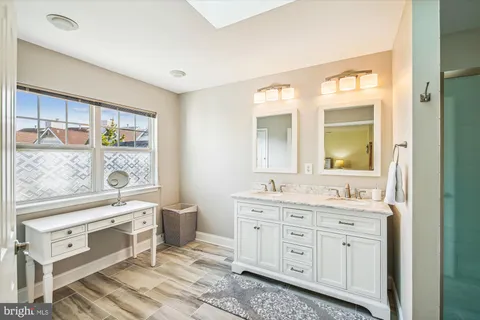 $2,500 | 928 Yacht Club, Berlin, MD 21811