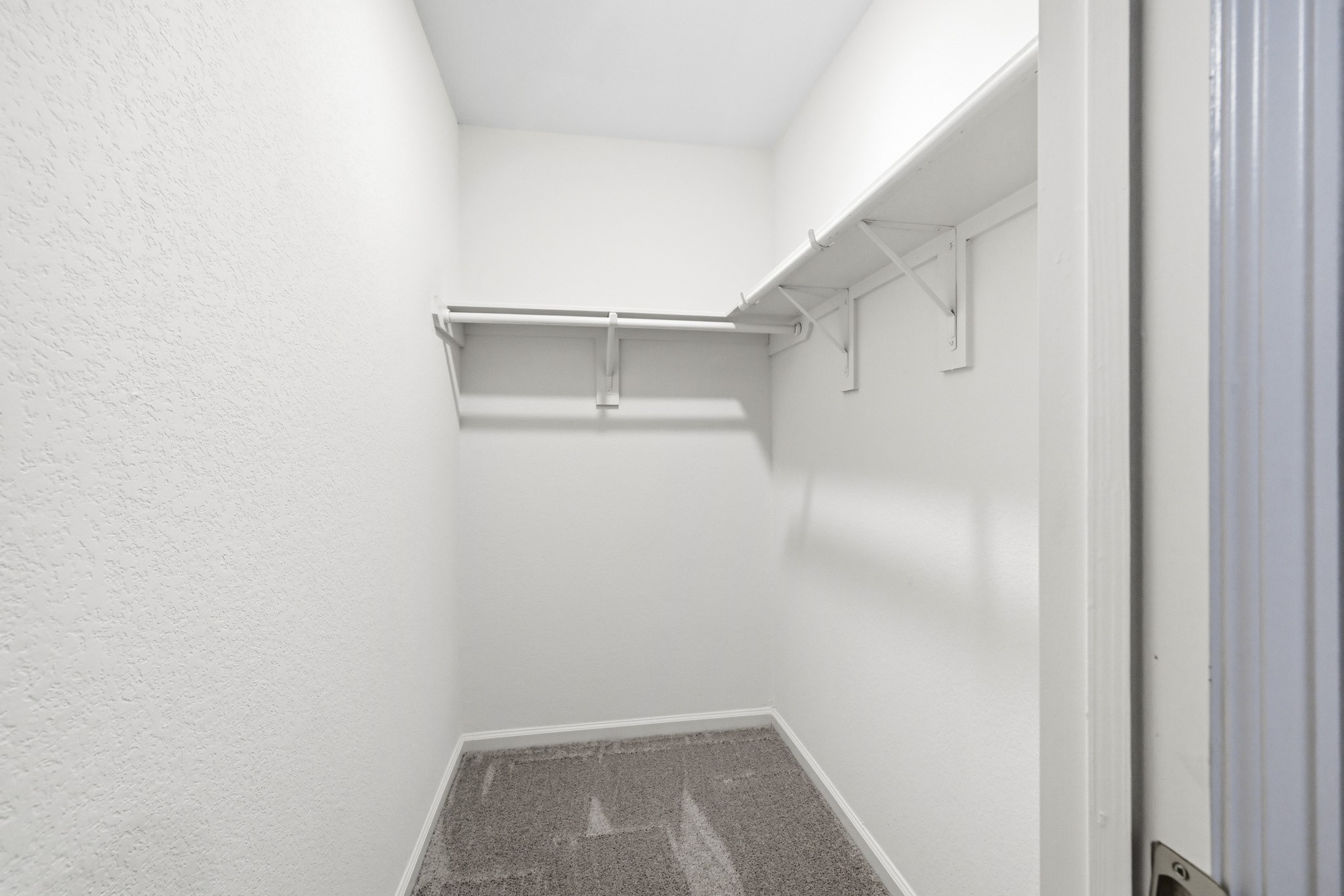 7207 Evitale Way Houston, TX 77049 - Photo 22 of 43 a view of utility room