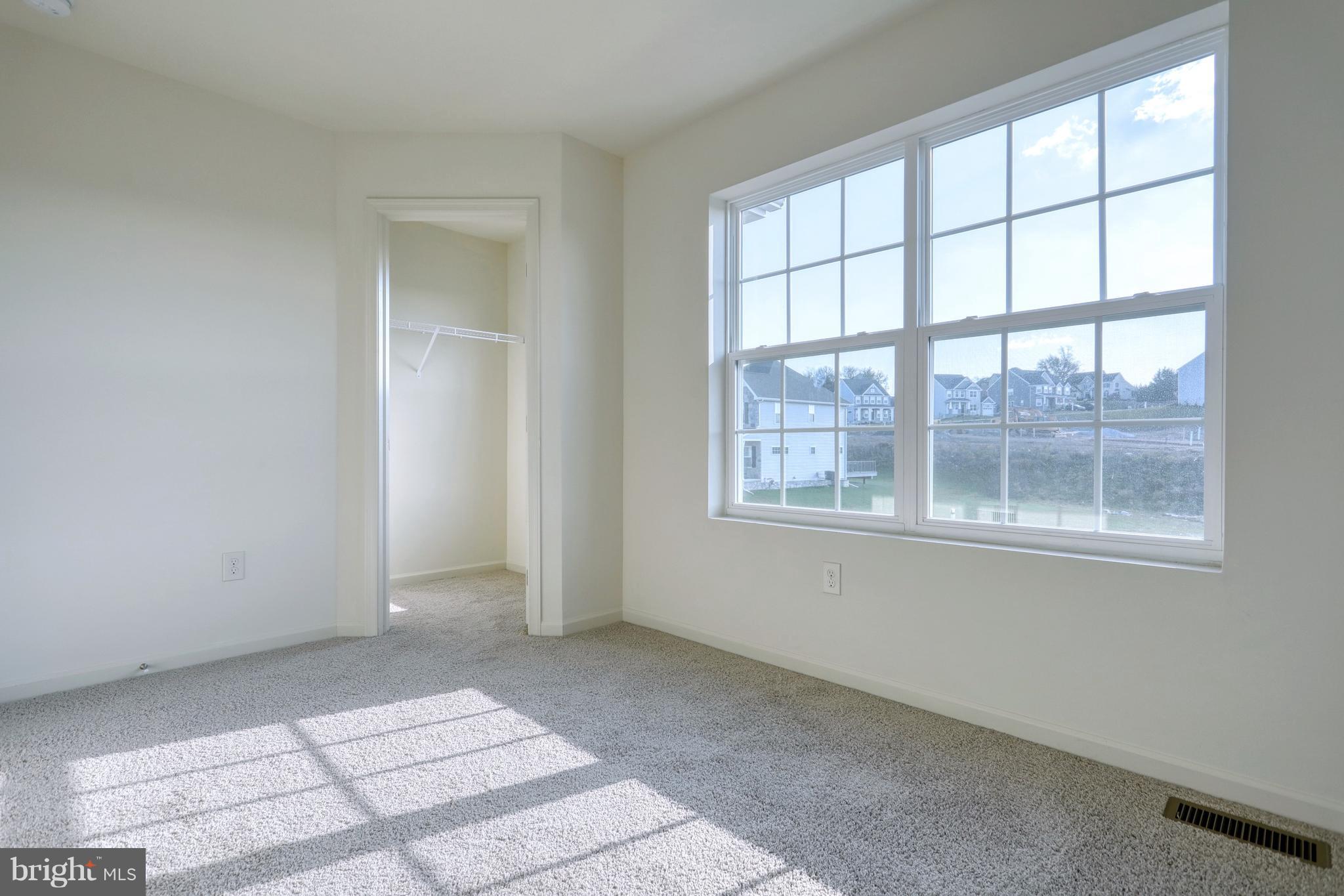 705 Duquesne Road York, PA 17402 - Photo 15 of 29 Gallery Image 15