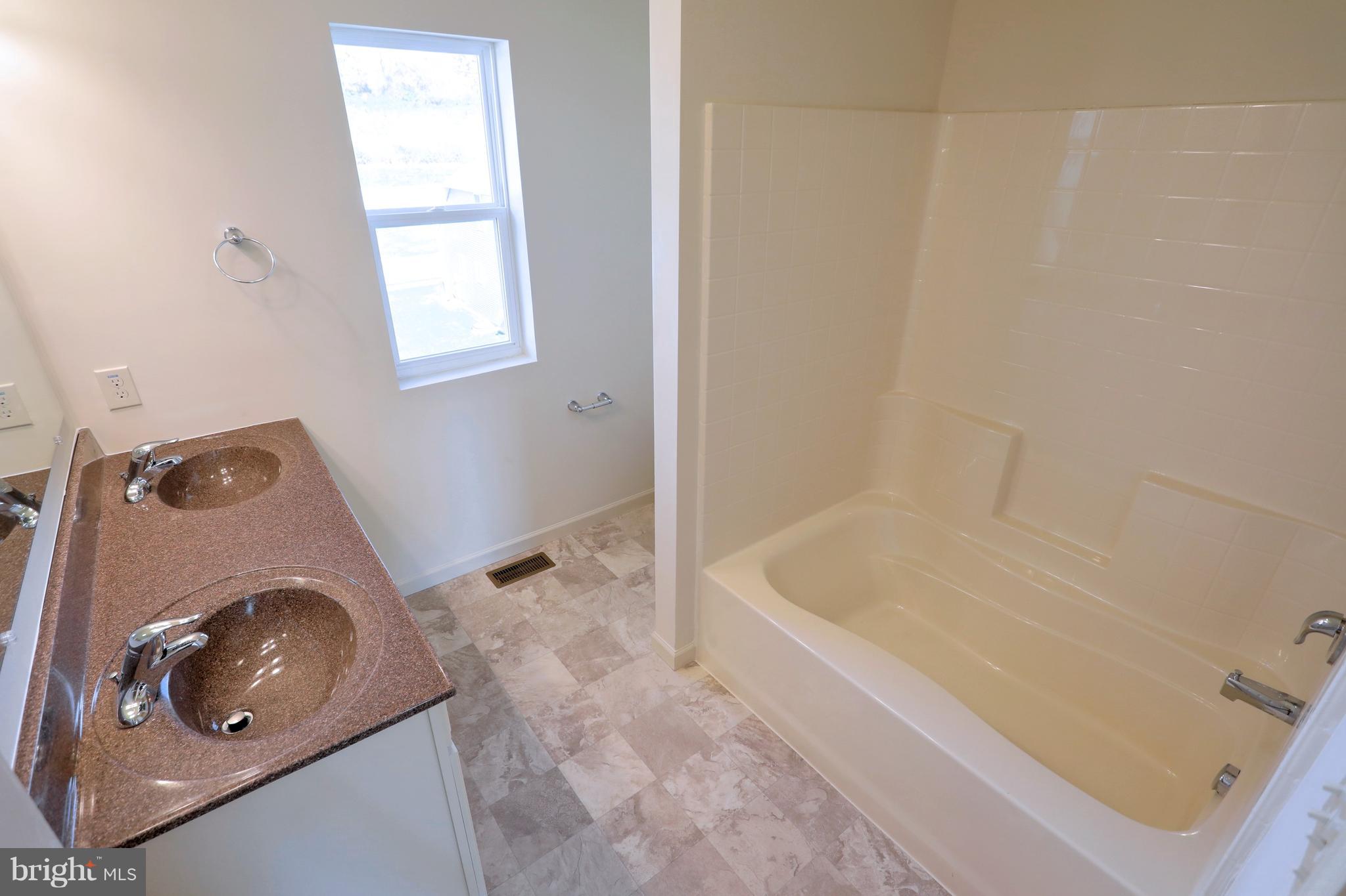 705 Duquesne Road York, PA 17402 - Photo 22 of 29 Gallery Image 22