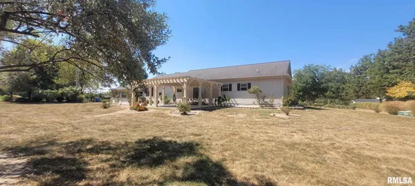 $450,000 | 1670 Woods Lane, Centralia, IL 62801